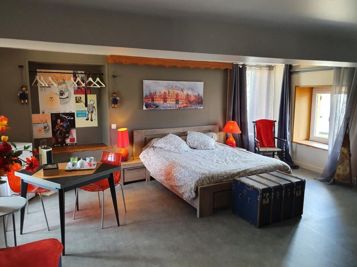 Bed and Breakfast La Ferme De Saint Julien Шарлевіль-Мезьєр Номер фото